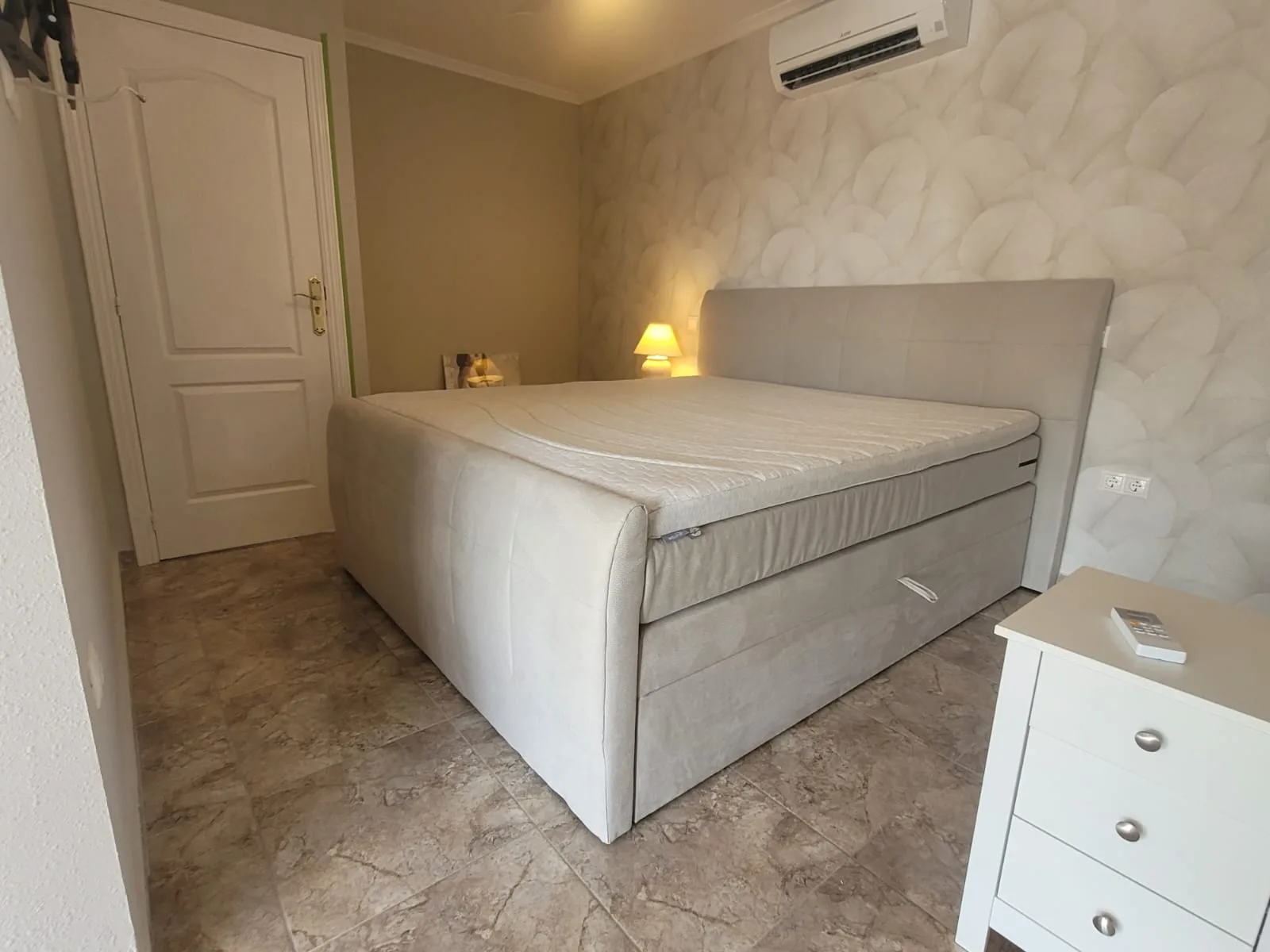 After: Bedroom renovation — carried out by Handwerker Costa Blanca
